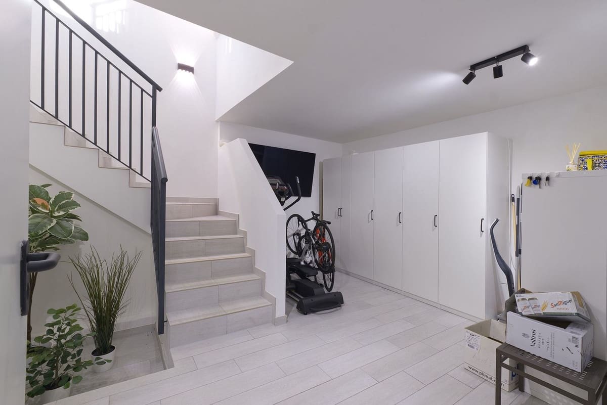 3 chambre Villa/Maison à vendre à Manilva avec piscine garage - 689 000 € (Ref: 9805292)