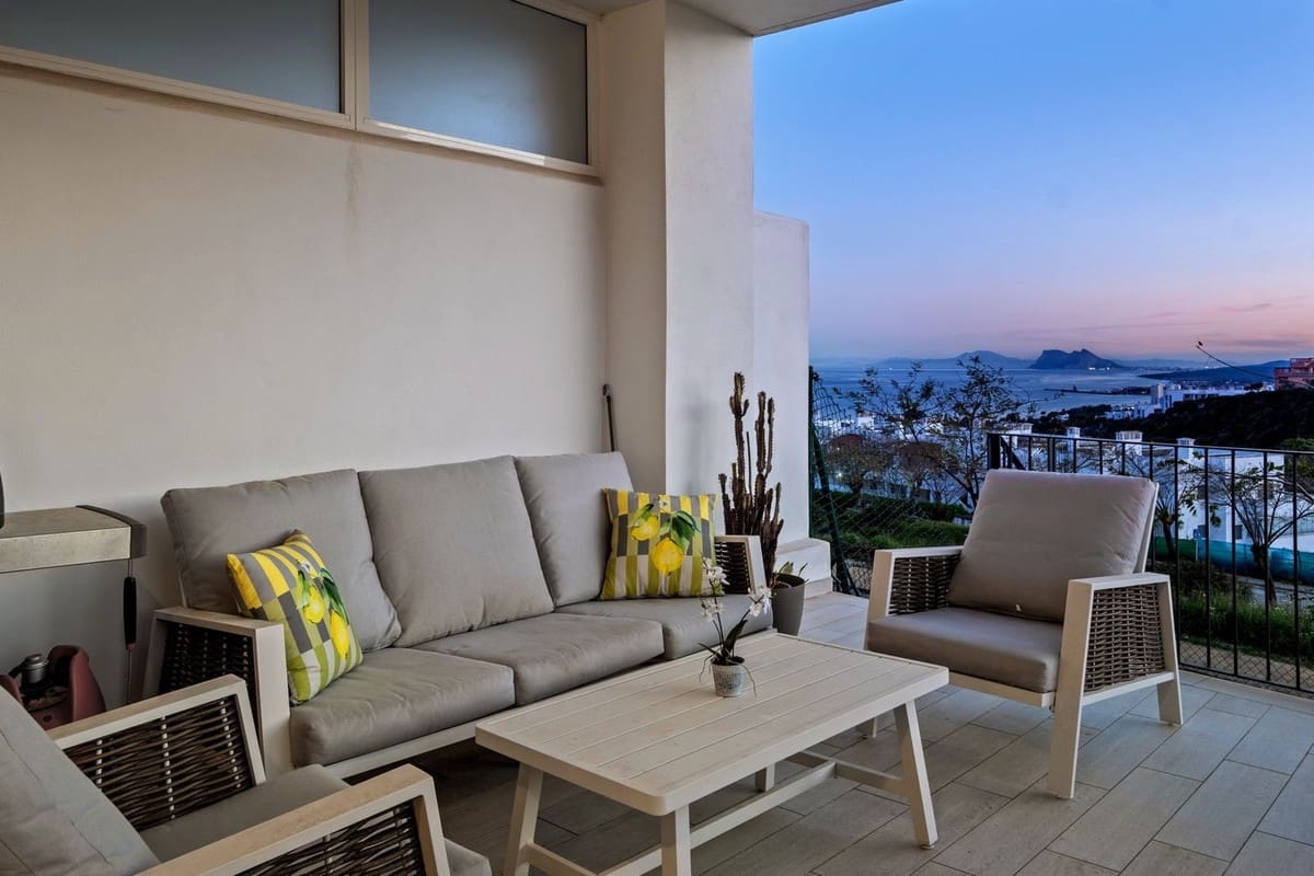 3 chambre Villa/Maison à vendre à Manilva avec piscine garage - 689 000 € (Ref: 9805292)