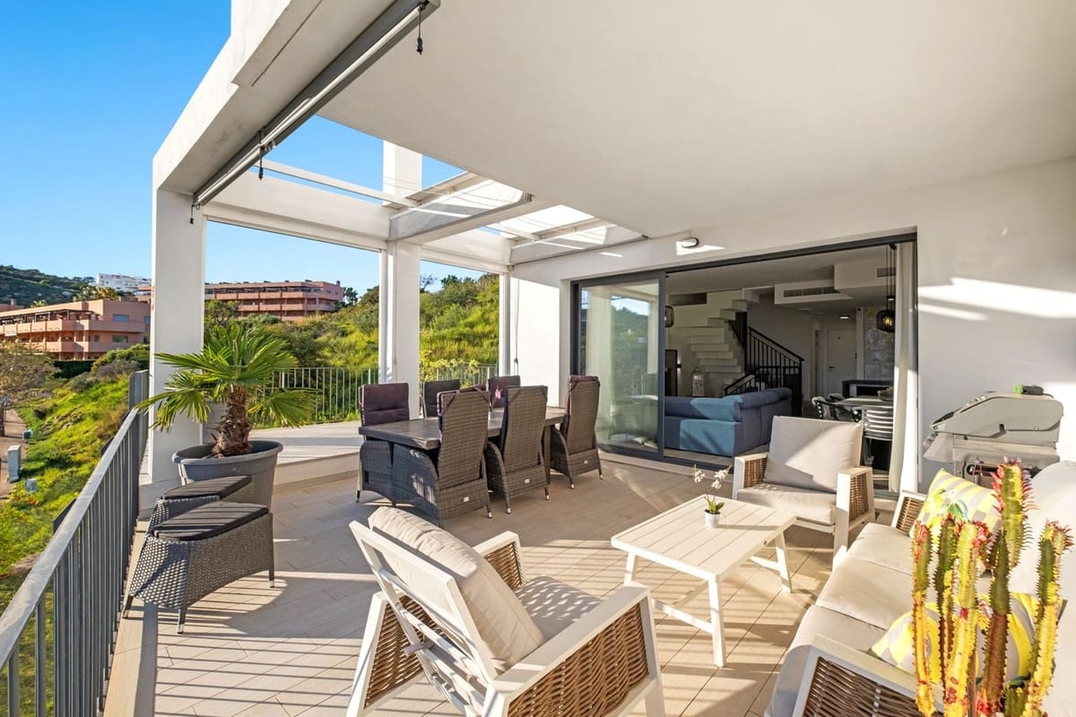 3 chambre Villa/Maison à vendre à Manilva avec piscine garage - 689 000 € (Ref: 9805292)