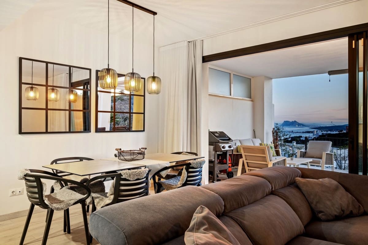 3 chambre Villa/Maison à vendre à Manilva avec piscine garage - 689 000 € (Ref: 9805292)