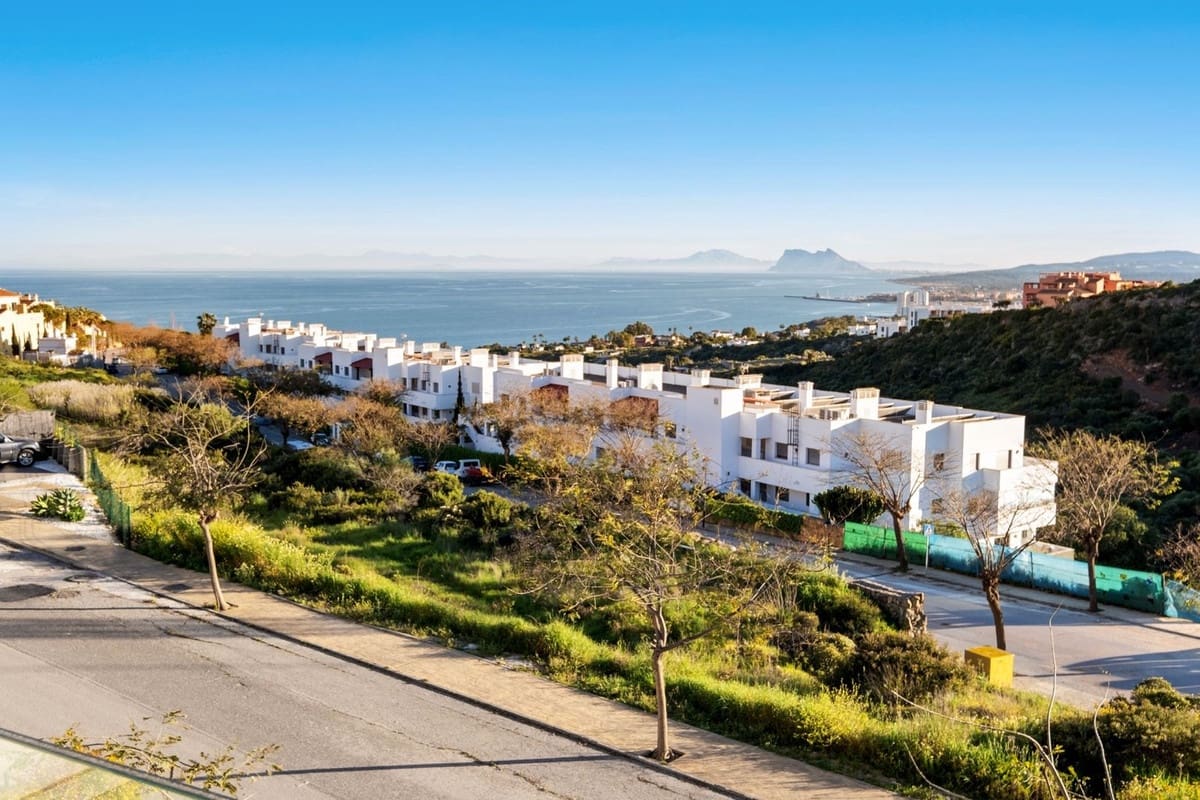 3 chambre Villa/Maison à vendre à Manilva avec piscine garage - 689 000 € (Ref: 9805292)