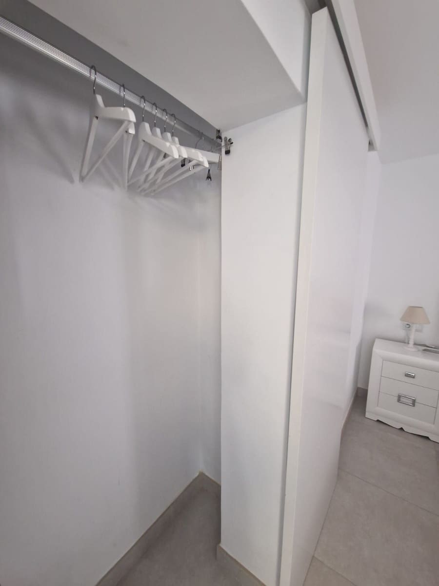 1 soverom Leilighet til salgs i Estepona med garasje - € 269 000 (Ref: 9805488)