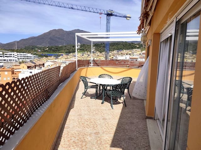 4 slaapkamer Flat te koop in Estepona Pueblo, Estepona met garage - € 625.000 (Ref: 9805615)