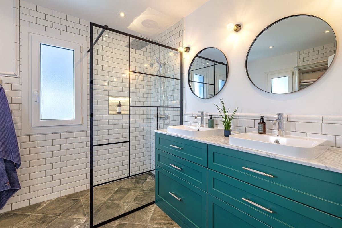 4 soveværelse Villa til salg i New Golden Mile med swimmingpool - € 1.690.000 (Ref: 9805616)