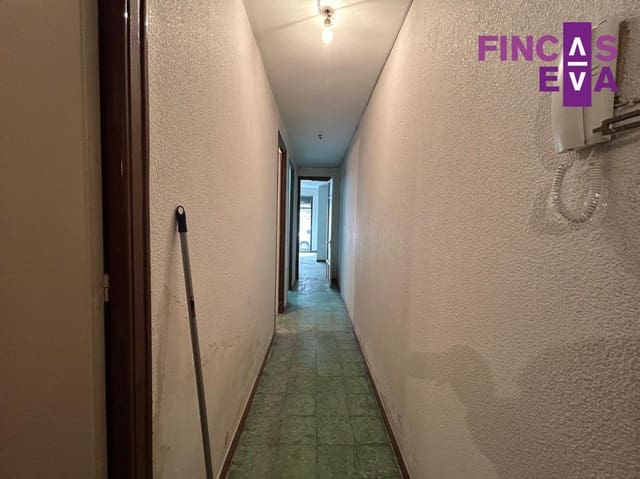 2 soverom Kommersiell til salgs i La Sagrada Família, Barcelona by - € 279 000 (Ref: 9824093)