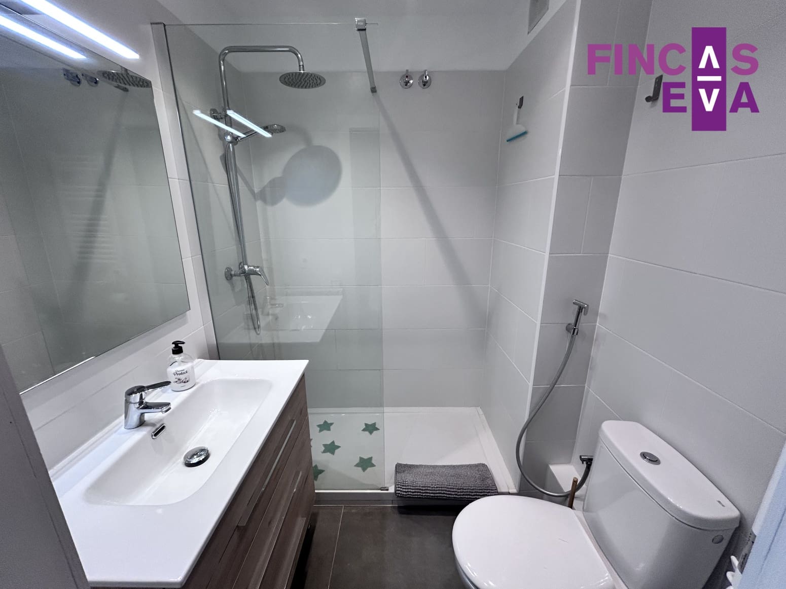 Piso de 2 habitaciones en Barcelona ciudad en alquiler - 1.350 € (Ref: 9833040)