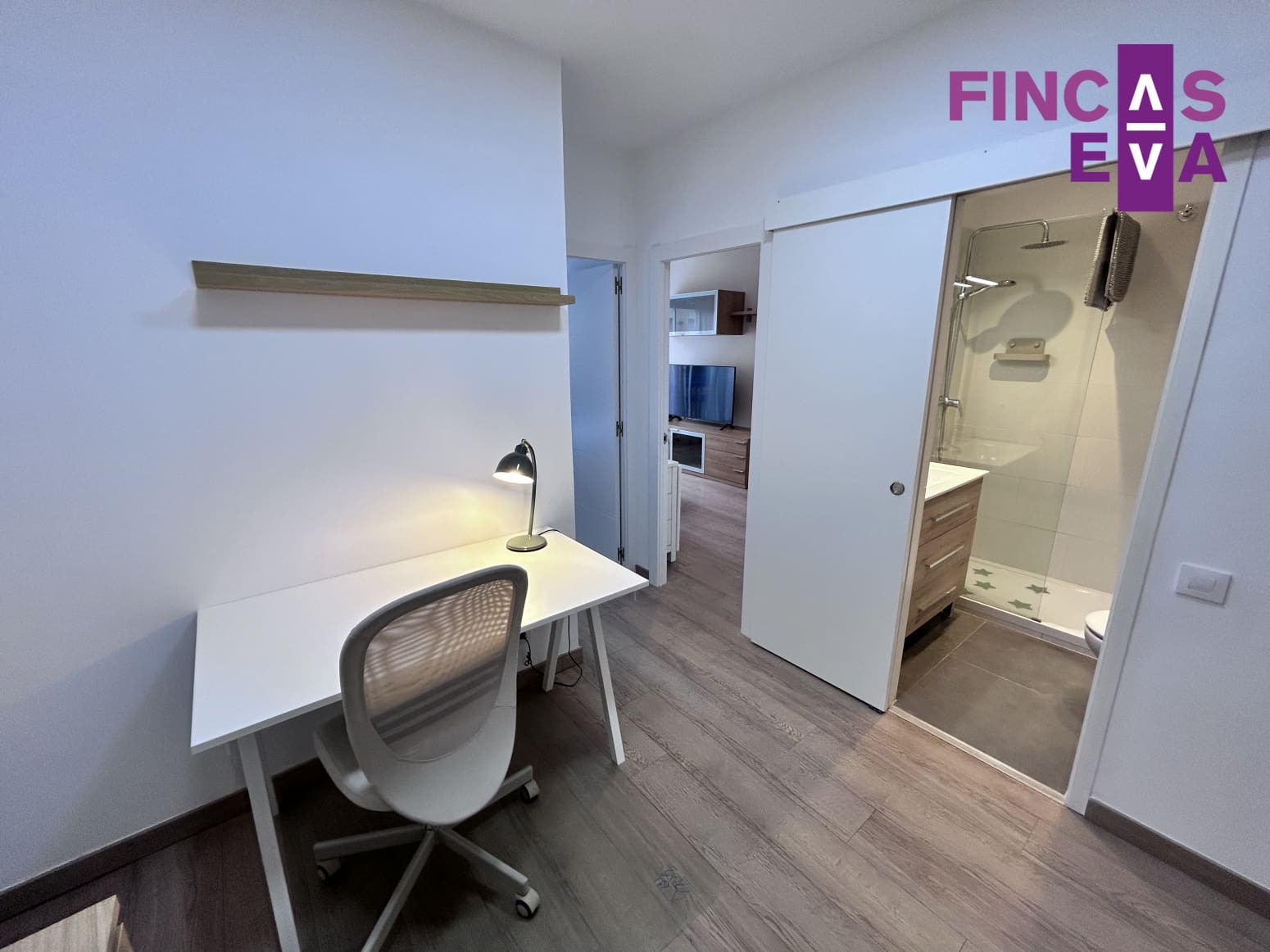 Piso de 2 habitaciones en Barcelona ciudad en alquiler - 1.350 € (Ref: 9833040)
