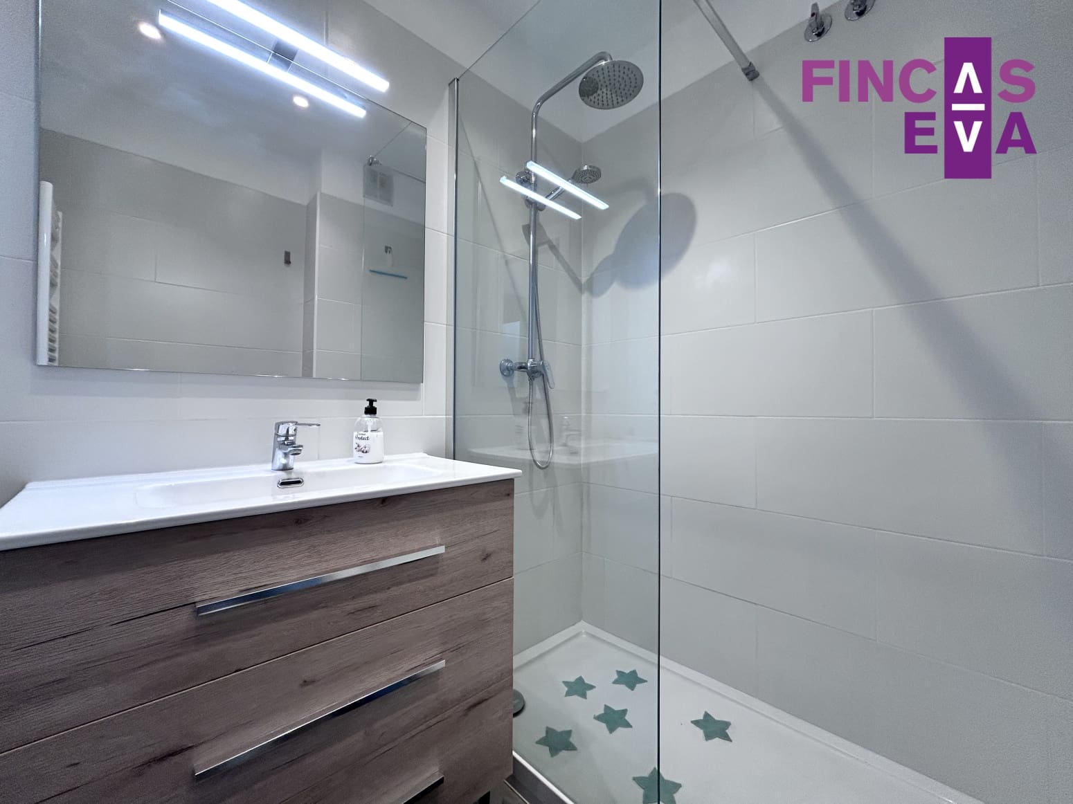 Piso de 2 habitaciones en Barcelona ciudad en alquiler - 1.350 € (Ref: 9833040)