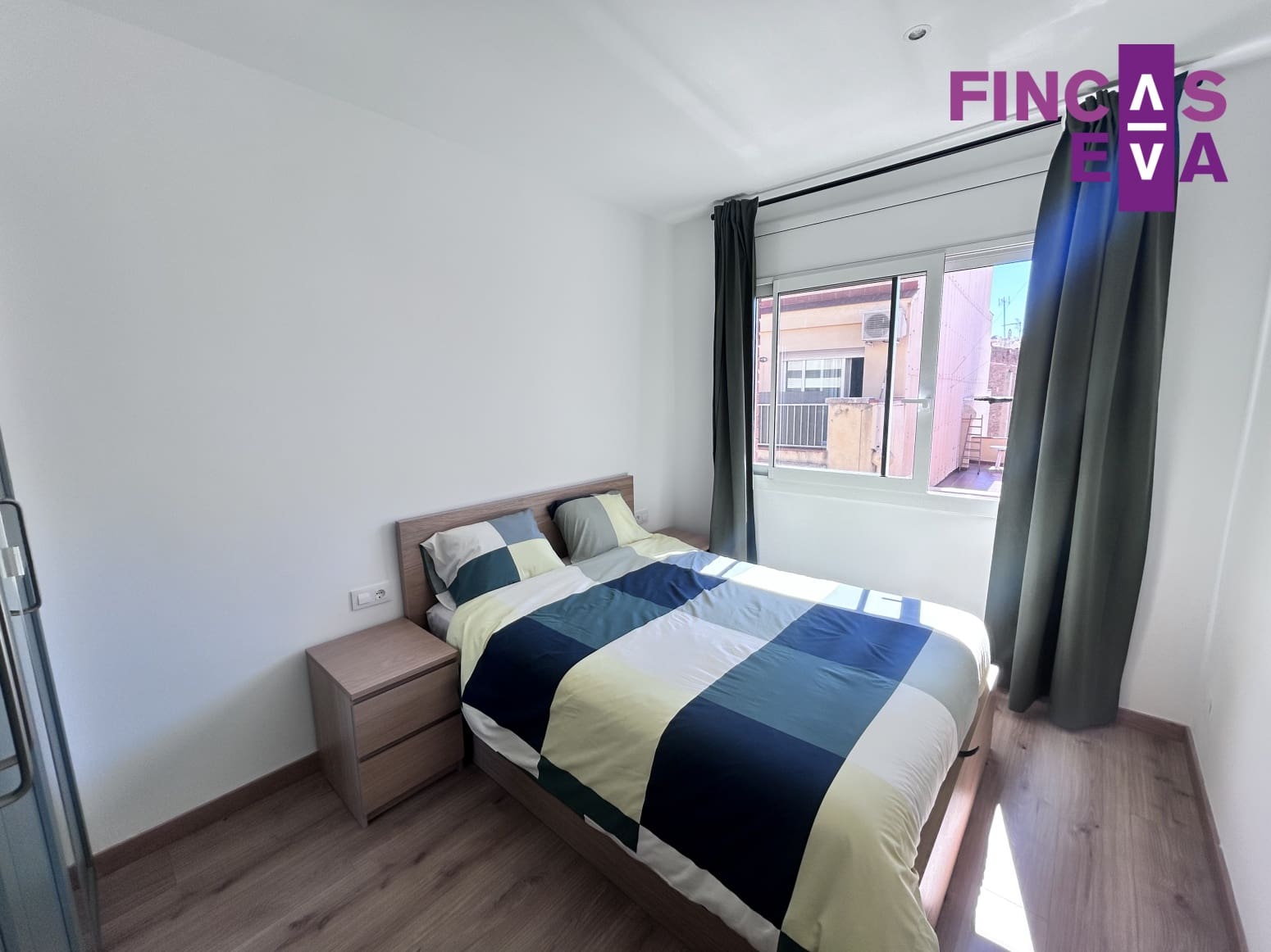 Piso de 2 habitaciones en Barcelona ciudad en alquiler - 1.350 € (Ref: 9833040)