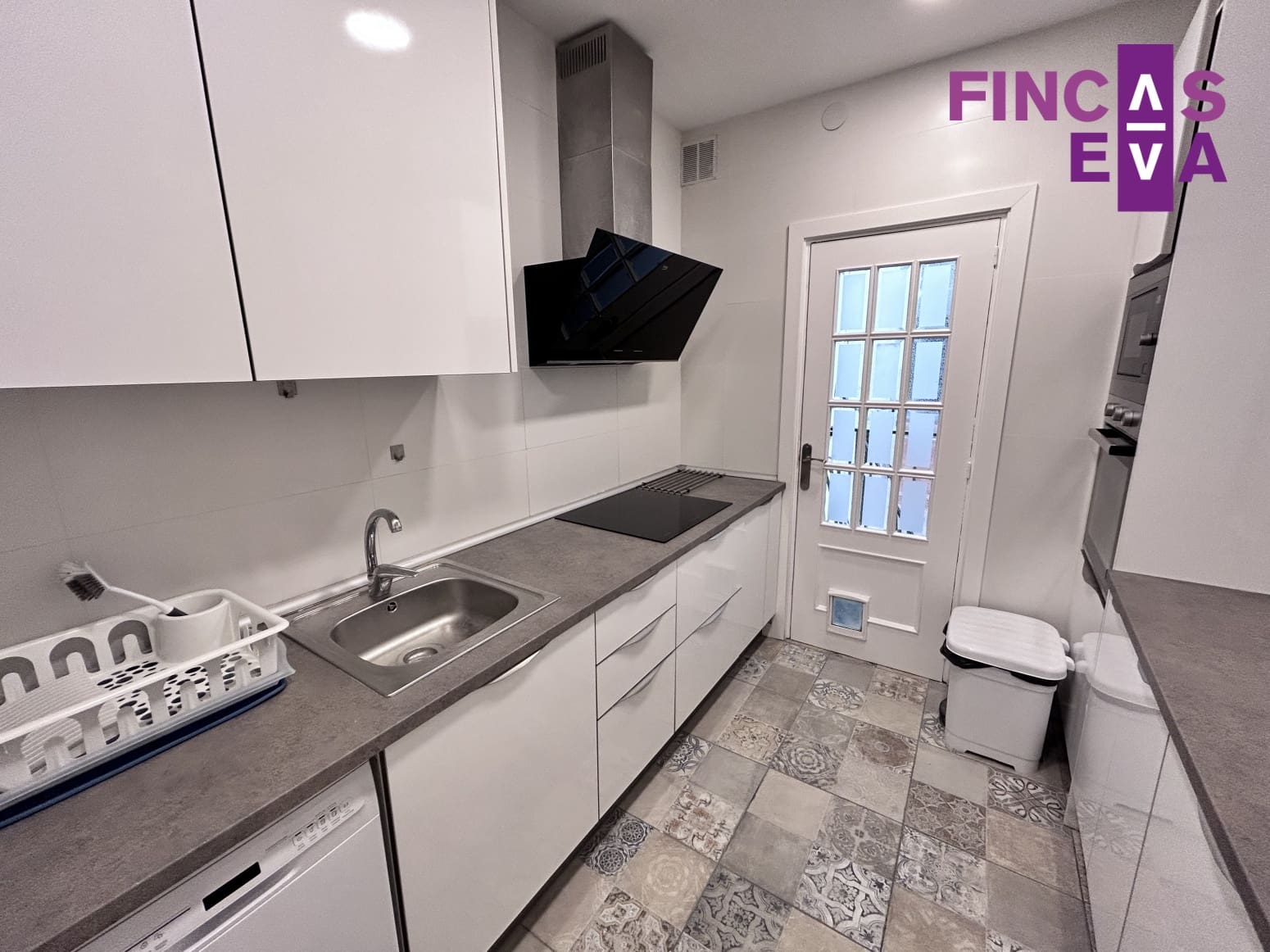 Piso de 2 habitaciones en Barcelona ciudad en alquiler - 1.350 € (Ref: 9833040)