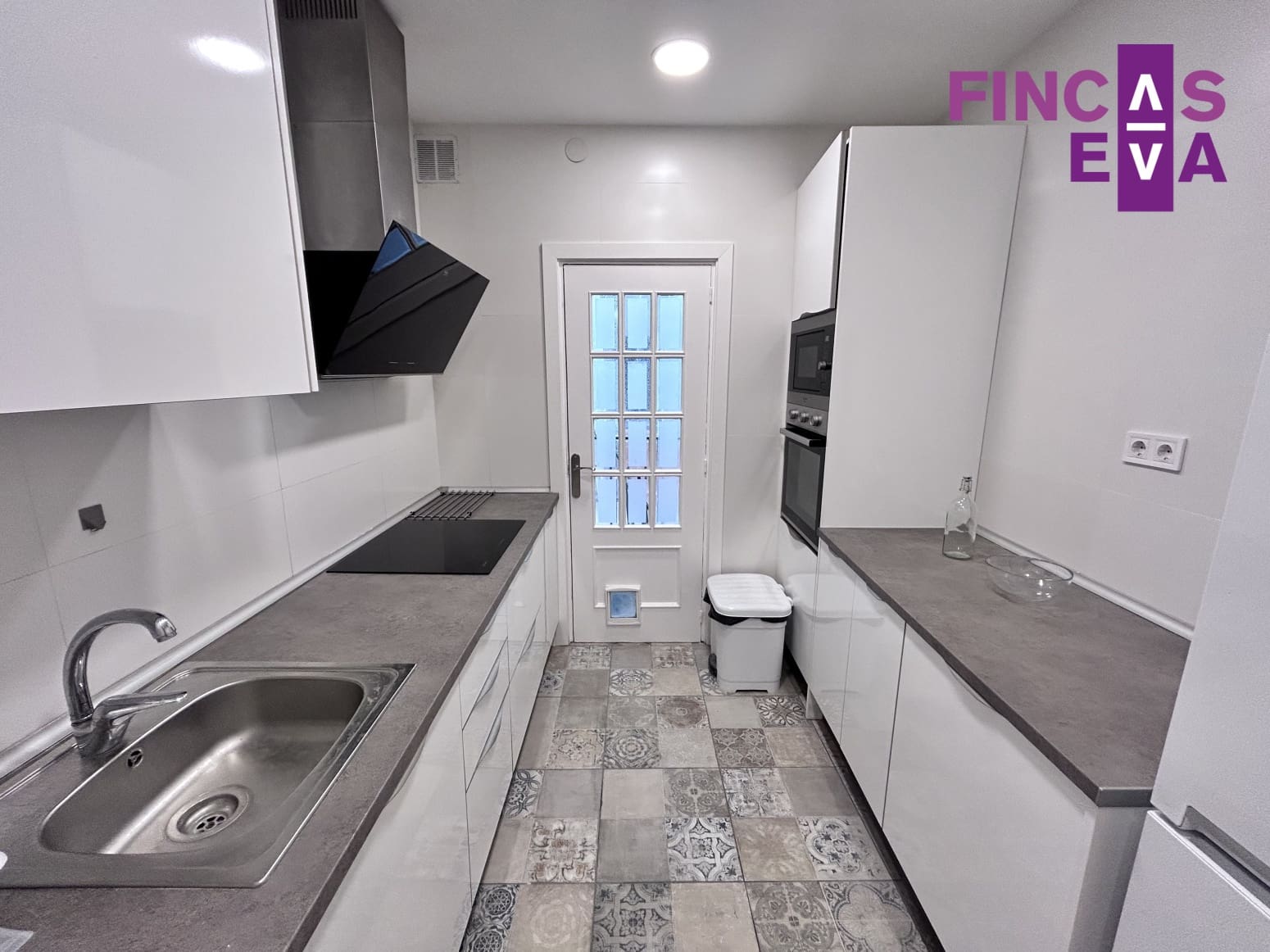 Piso de 2 habitaciones en Barcelona ciudad en alquiler - 1.350 € (Ref: 9833040)