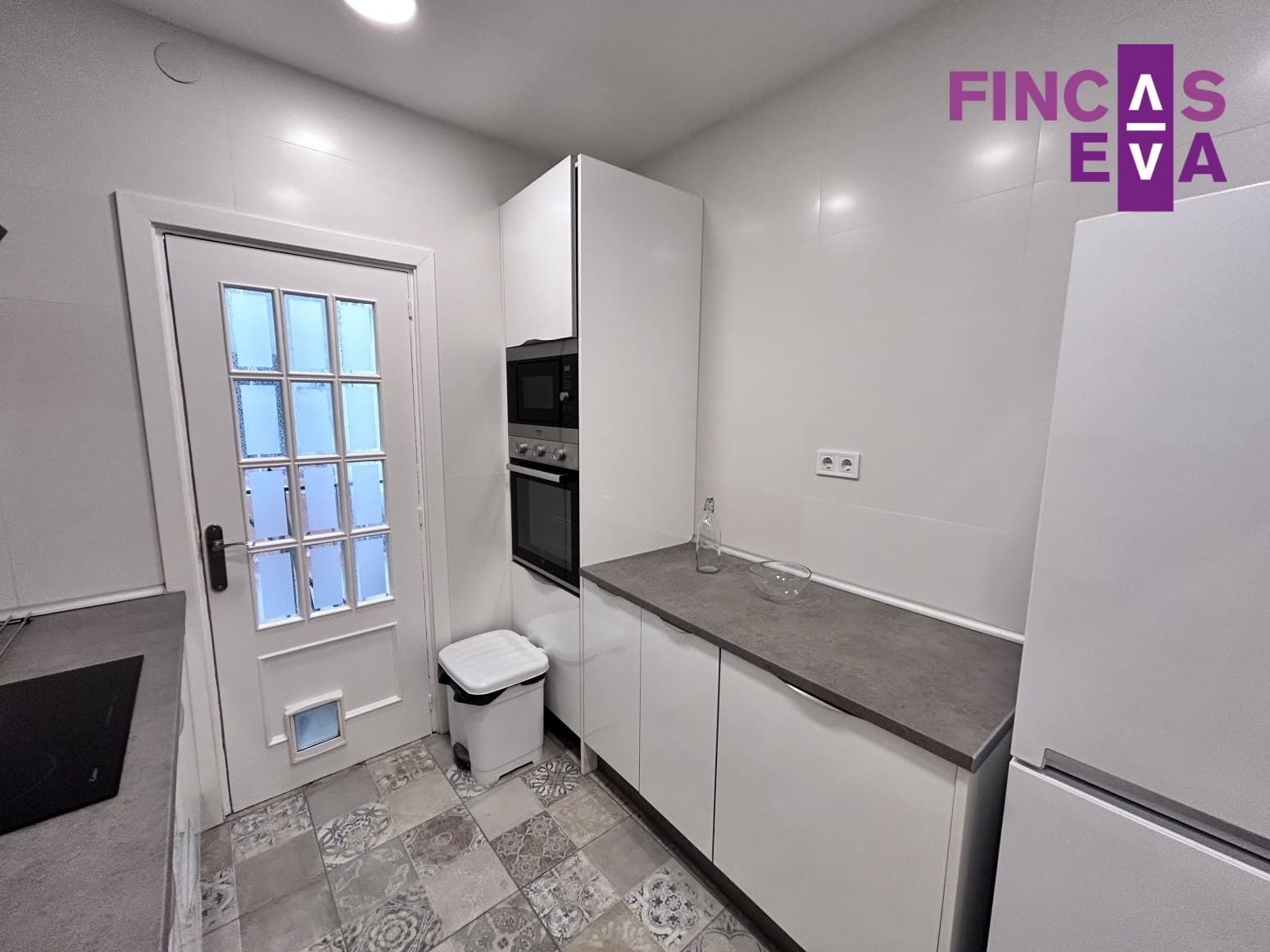 Piso de 2 habitaciones en Barcelona ciudad en alquiler - 1.350 € (Ref: 9833040)