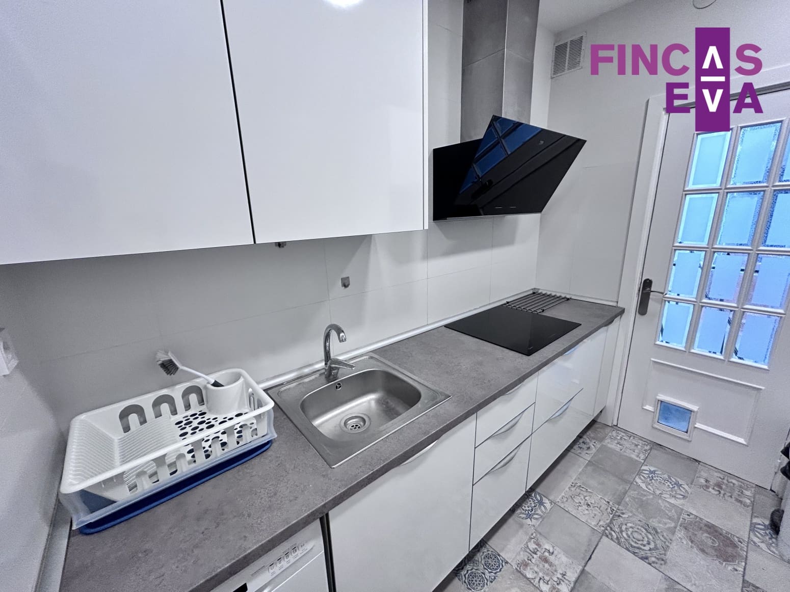 Piso de 2 habitaciones en Barcelona ciudad en alquiler - 1.350 € (Ref: 9833040)