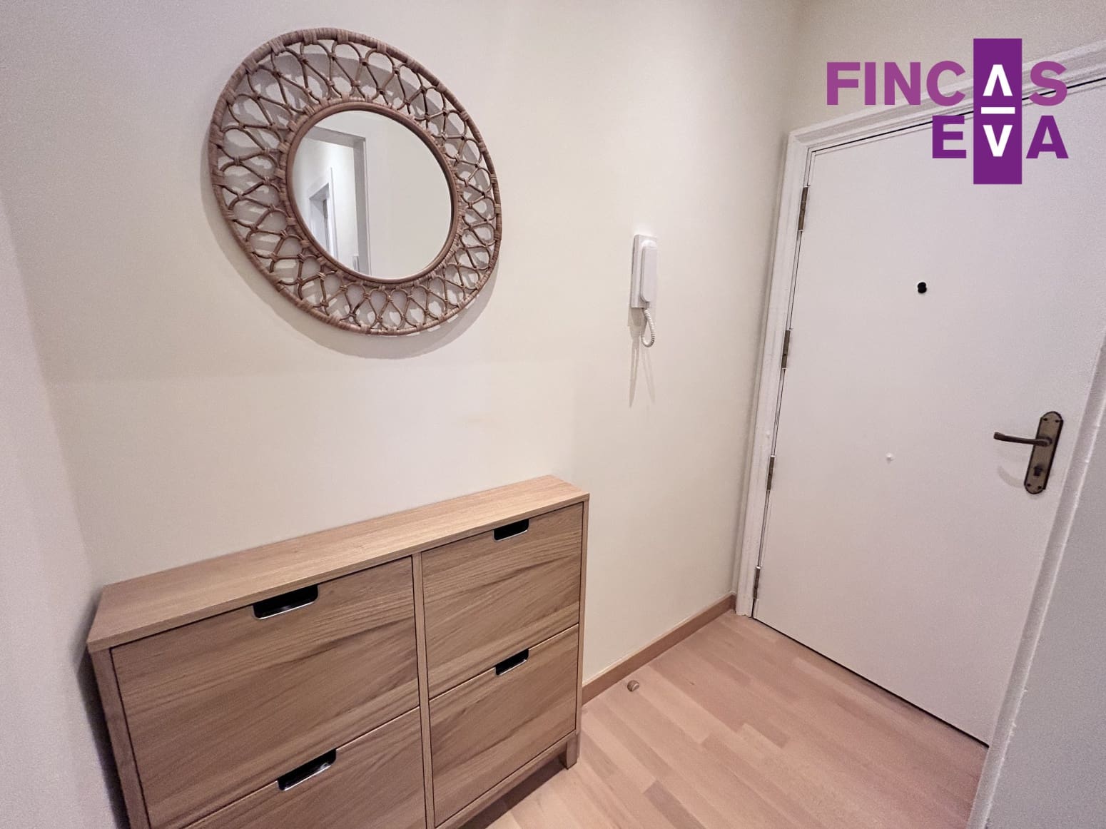 Piso de 2 habitaciones en Barcelona ciudad en alquiler - 1.350 € (Ref: 9833040)