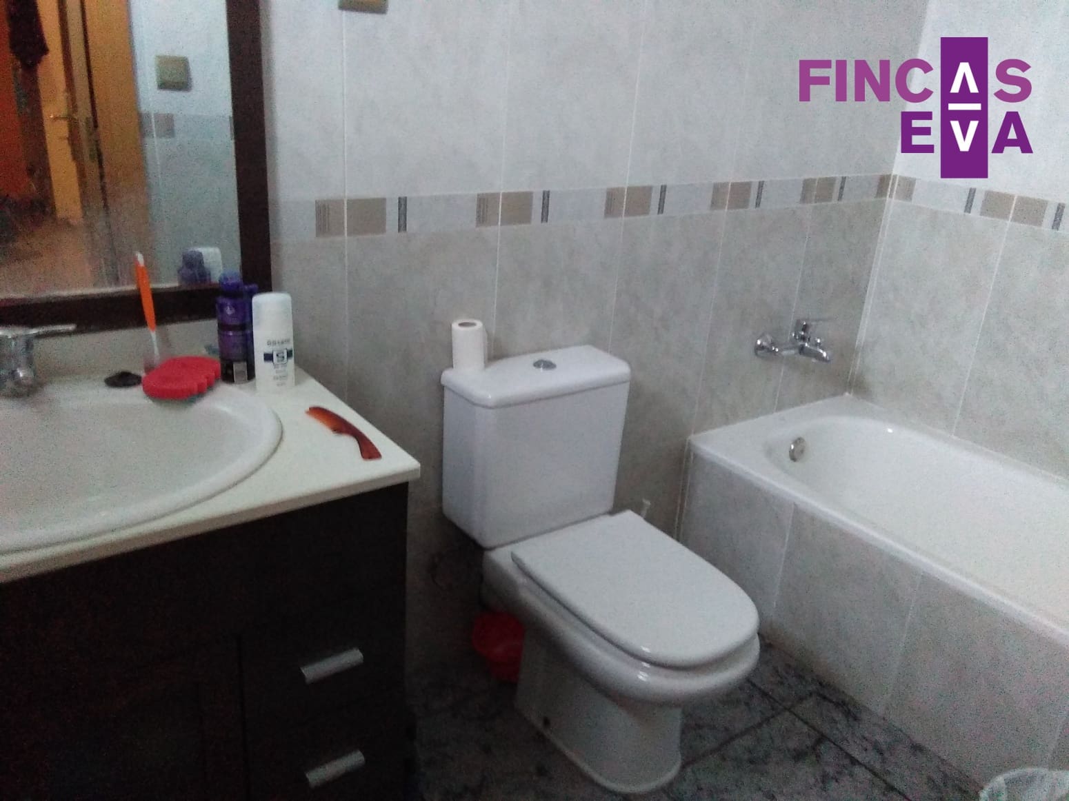6 bedroom Villa for sale in Sant Vicenc dels Horts - € 520,000 (Ref: 9848258)