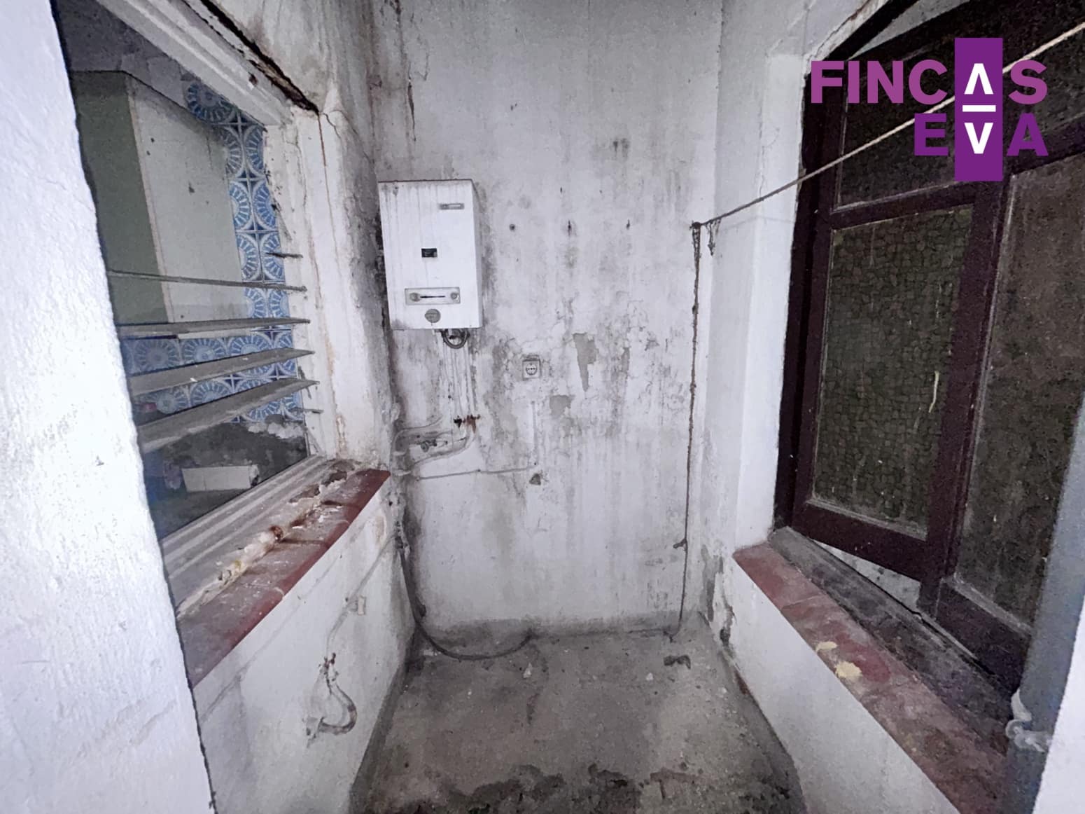 Lejlighed til salg i L'Hospitalet de Llobregat - € 135.000 (Ref: 9891105)