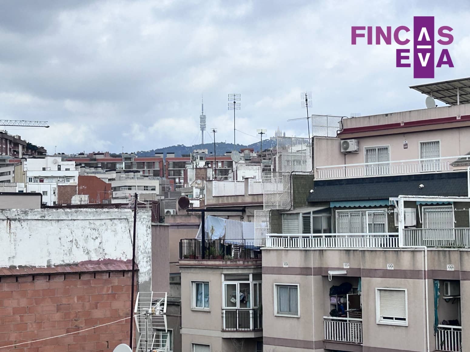 2 slaapkamer Flat te koop in L'Hospitalet de Llobregat - € 135.000 (Ref: 9891105)