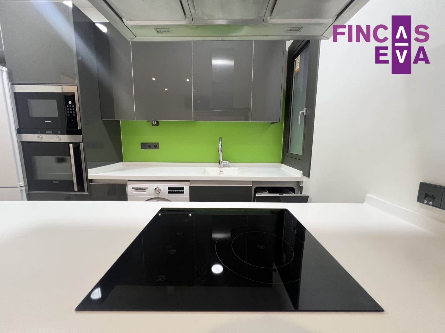 2 bedroom Flat for sale in Barcelona city - € 345,000 (Ref: 9895198)