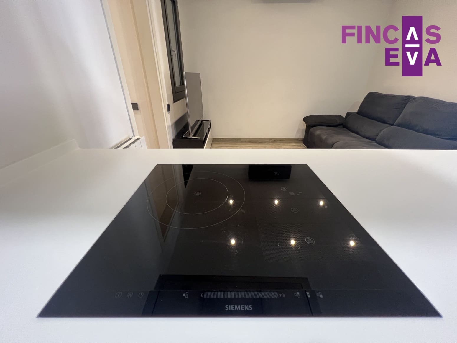 2 bedroom Flat for sale in Barcelona city - € 345,000 (Ref: 9895198)