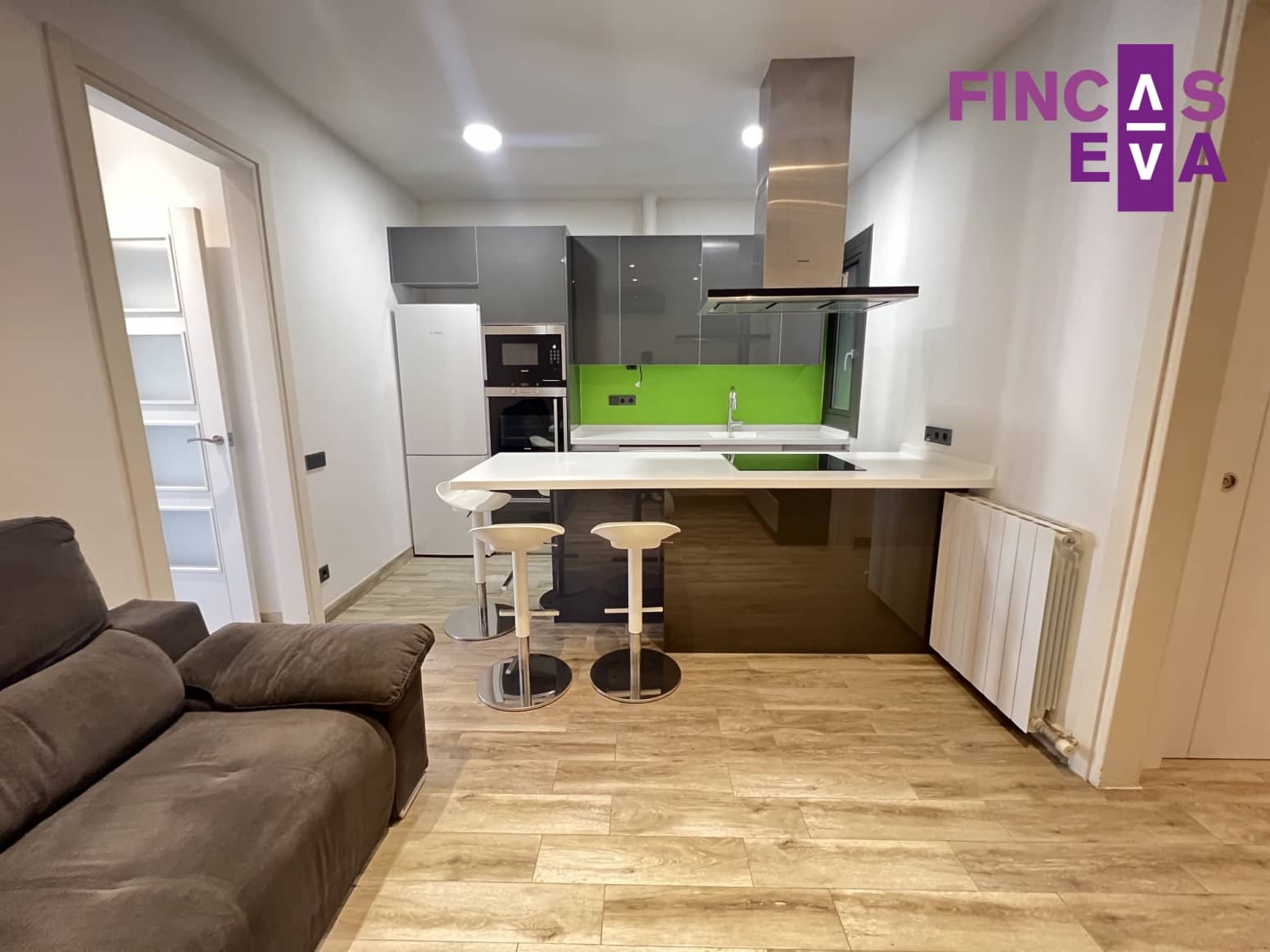 2 bedroom Flat for sale in Barcelona city - € 345,000 (Ref: 9895198)