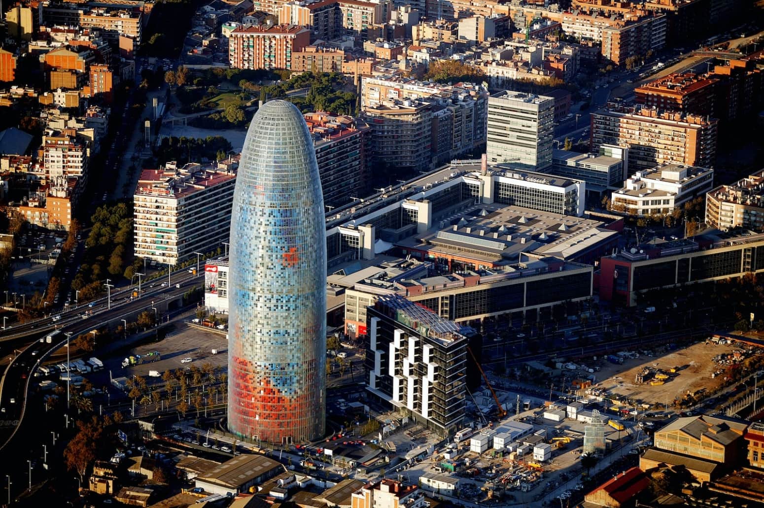 2 bedroom Flat for sale in Barcelona city - € 345,000 (Ref: 9895198)