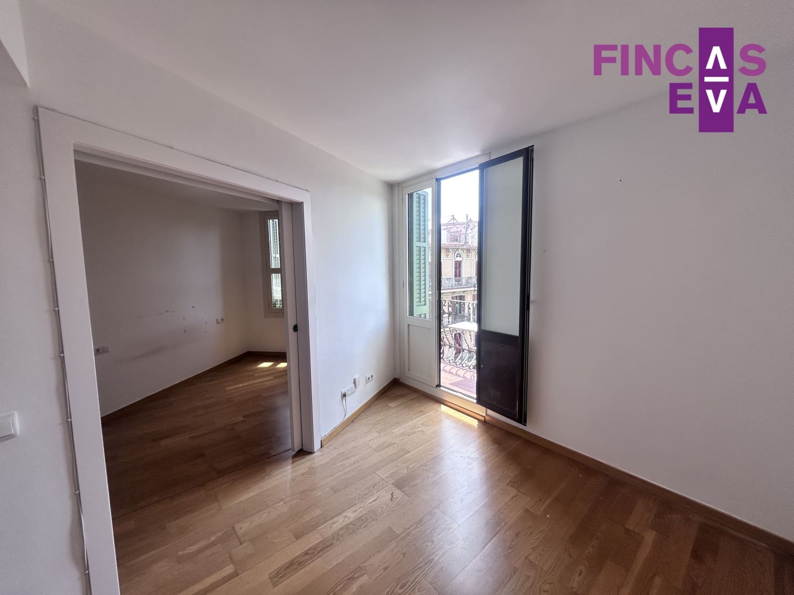 2 bedroom Flat for sale in Barcelona city - € 650,000 (Ref: 9895455)
