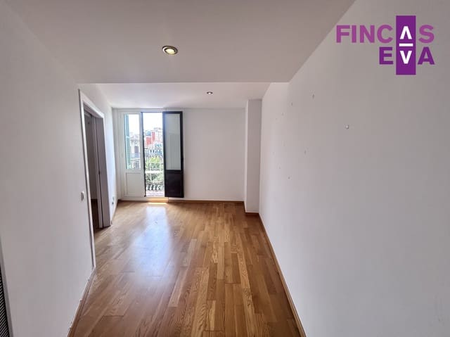 2 bedroom Flat for sale in L'Antiga Esquerra de L'Eixample, Barcelona city - € 650,000 (Ref: 9895455)
