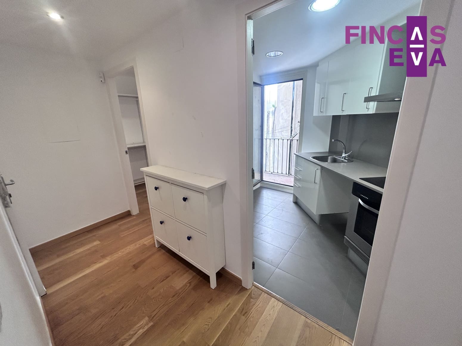2 bedroom Flat for sale in Barcelona city - € 650,000 (Ref: 9895455)