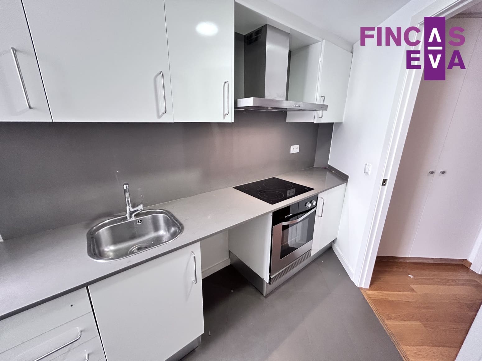 2 bedroom Flat for sale in Barcelona city - € 650,000 (Ref: 9895455)
