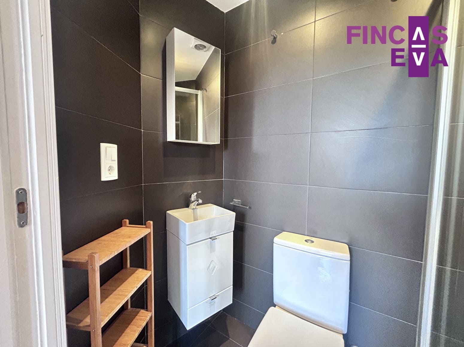 2 bedroom Flat for sale in Barcelona city - € 650,000 (Ref: 9895455)