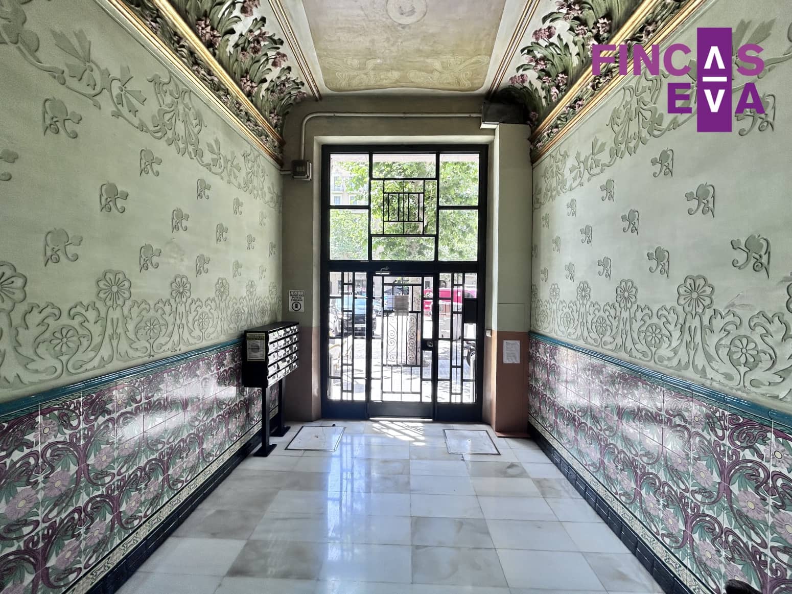 2 bedroom Flat for sale in Barcelona city - € 650,000 (Ref: 9895455)