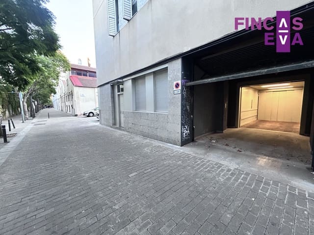 Garage te koop in Diagonal Mar i El Front Marítim del Poblenou, Barcelona stad - € 9.000 (Ref: 9897130)