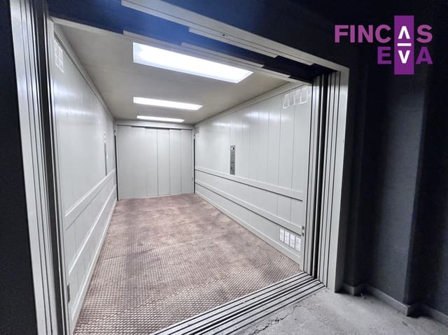 Garage te koop in Diagonal Mar i El Front Marítim del Poblenou, Barcelona stad - € 9.000 (Ref: 9897130)