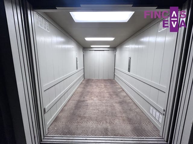 Garage te koop in Diagonal Mar i El Front Marítim del Poblenou, Barcelona stad - € 9.000 (Ref: 9897130)