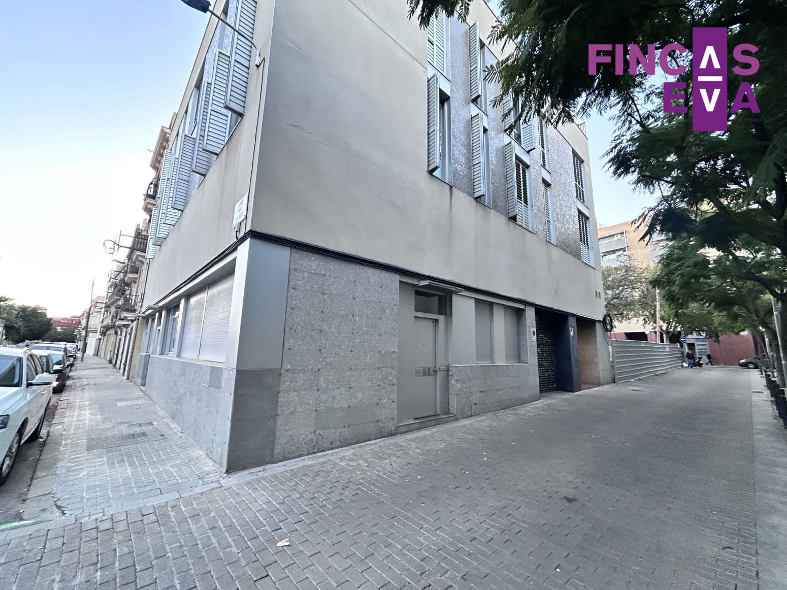 Autotalli myytävänä paikassa Barcelona kaupunki - 9 000 € (Ref: 9897130)