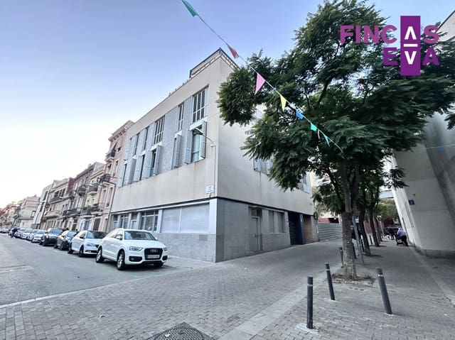 Garage te koop in Diagonal Mar i El Front Marítim del Poblenou, Barcelona stad - € 9.000 (Ref: 9897130)