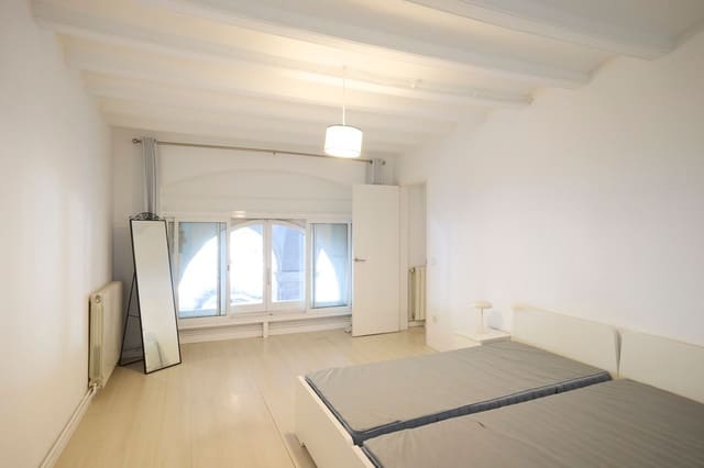 3 chambre Appartement à vendre à Sant Pere, Santa Caterina i La Ribera, Barcelone ville - 430 000 € (Ref: 9924883)