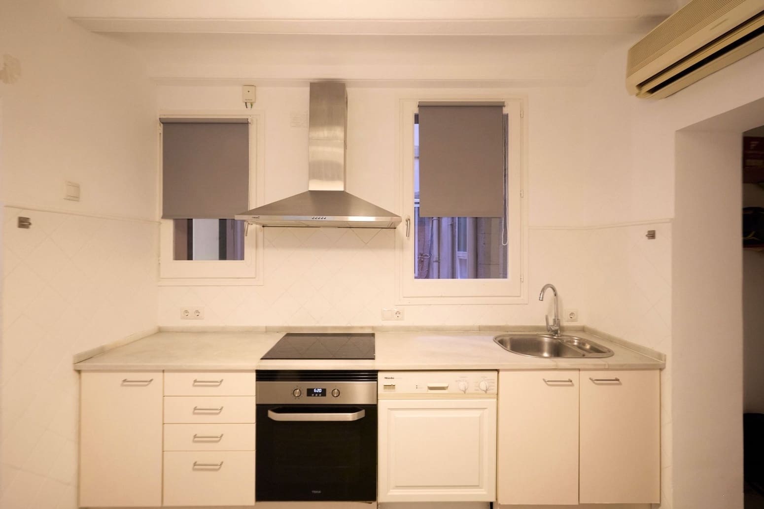 3 sypialnia Mieszkanie na sprzedaż w Miasto Barcelona - 430 000 € (Ref: 9924883)
