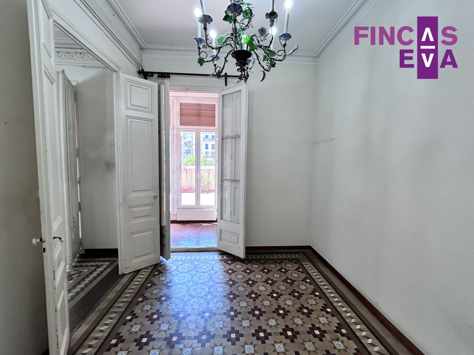 4 Zimmer Wohnung zu verkaufen in Barcelona Stadt - 800.000 € (Ref: 9937261)