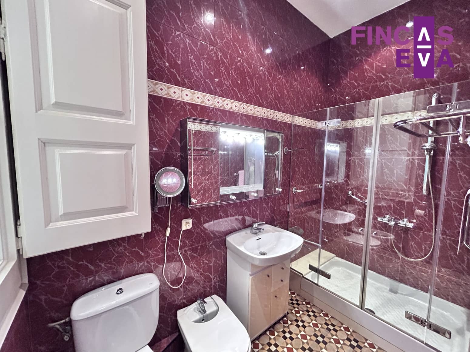 4 Zimmer Wohnung zu verkaufen in Barcelona Stadt - 800.000 € (Ref: 9937261)