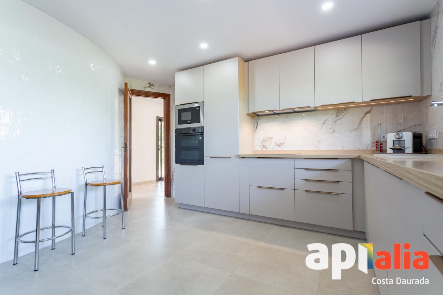 5 soveværelse Villa til salg i Salou med garage - € 950.000 (Ref: 9937262)