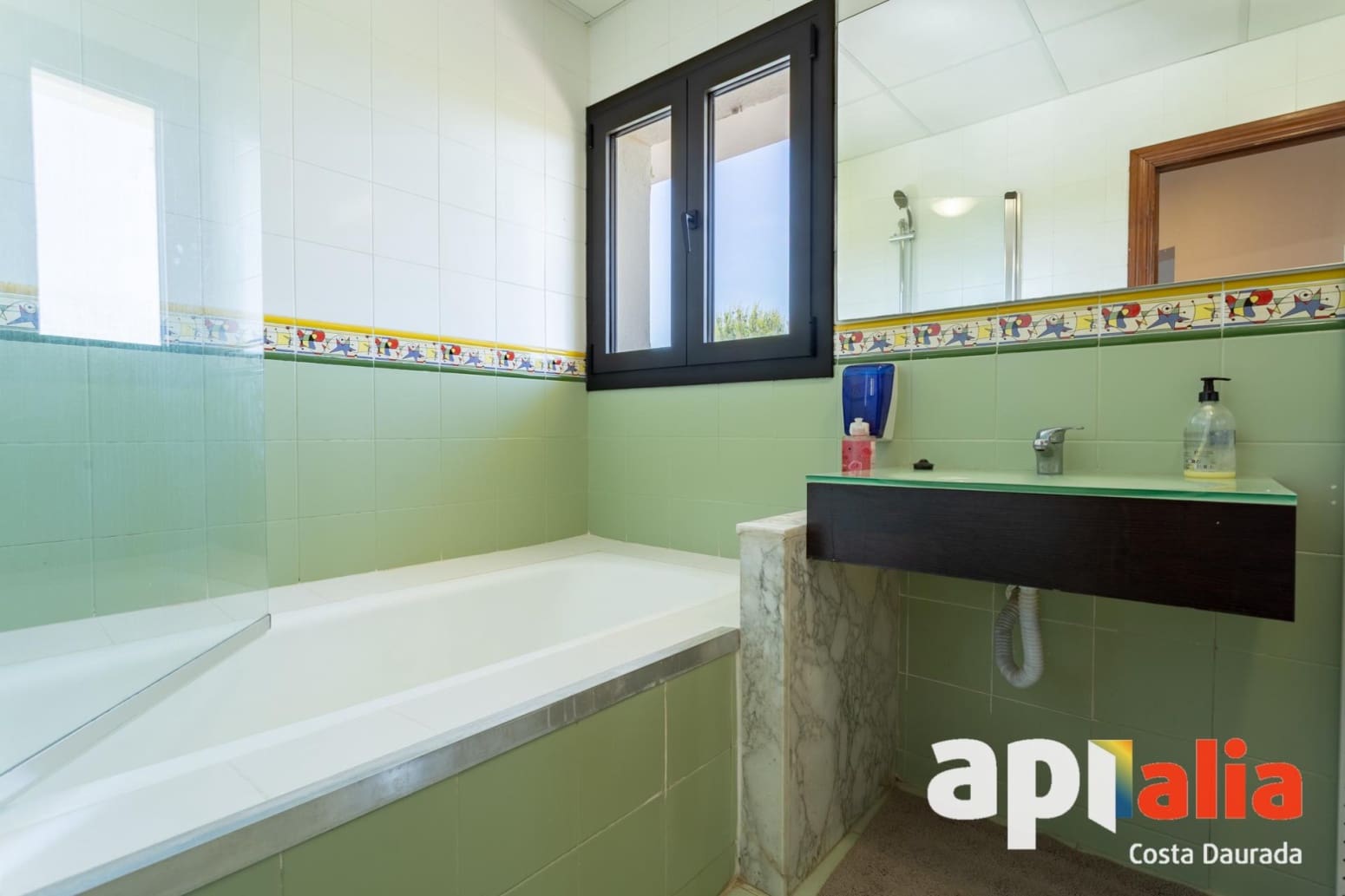 5 soveværelse Villa til salg i Salou med garage - € 950.000 (Ref: 9937262)