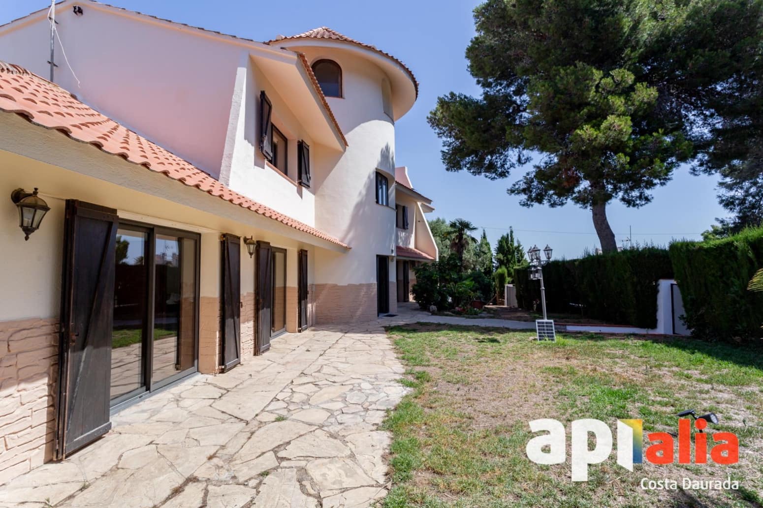 5 soveværelse Villa til salg i Salou med garage - € 950.000 (Ref: 9937262)