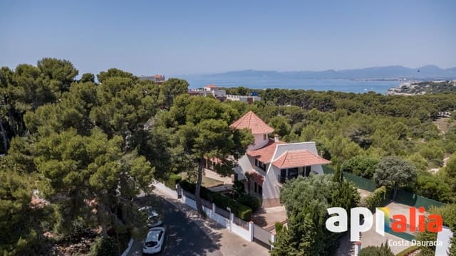 5 soveværelse Villa til salg i Salou med garage - € 950.000 (Ref: 9937262)