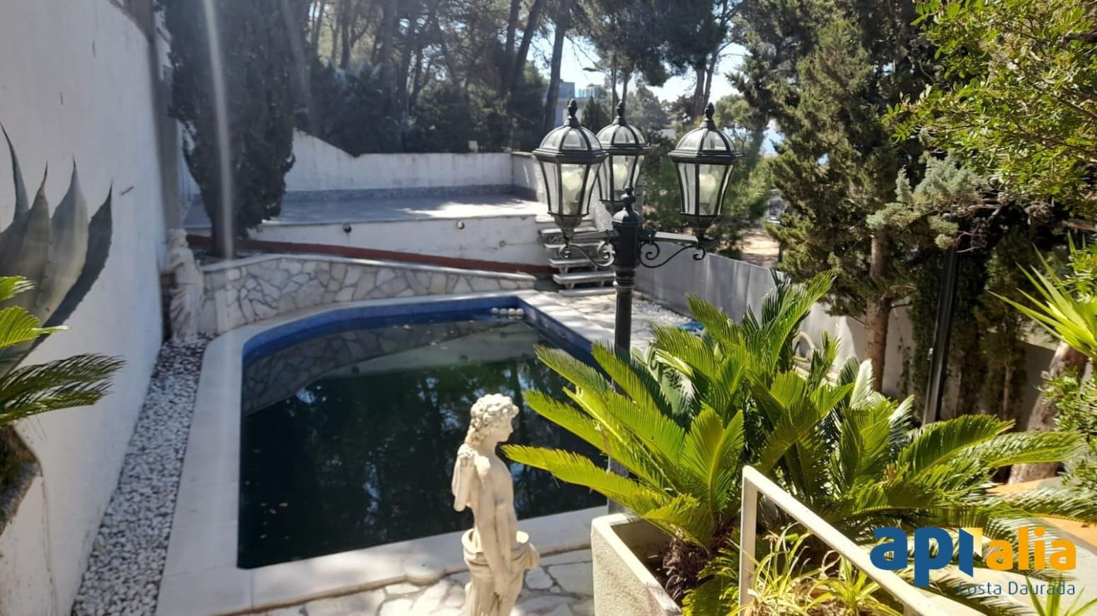6 soveværelse Villa til salg i Salou med garage - € 925.000 (Ref: 9937327)