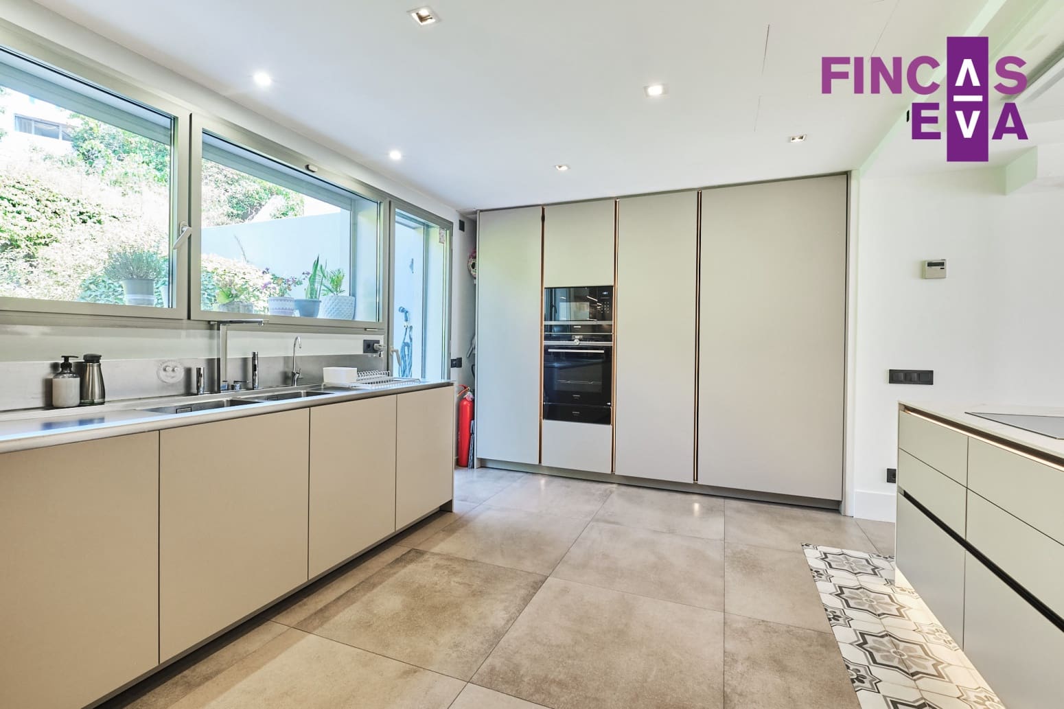 7 soveværelse Villa til salg i Barcelona by med swimmingpool garage - € 3.995.000 (Ref: 9939143)