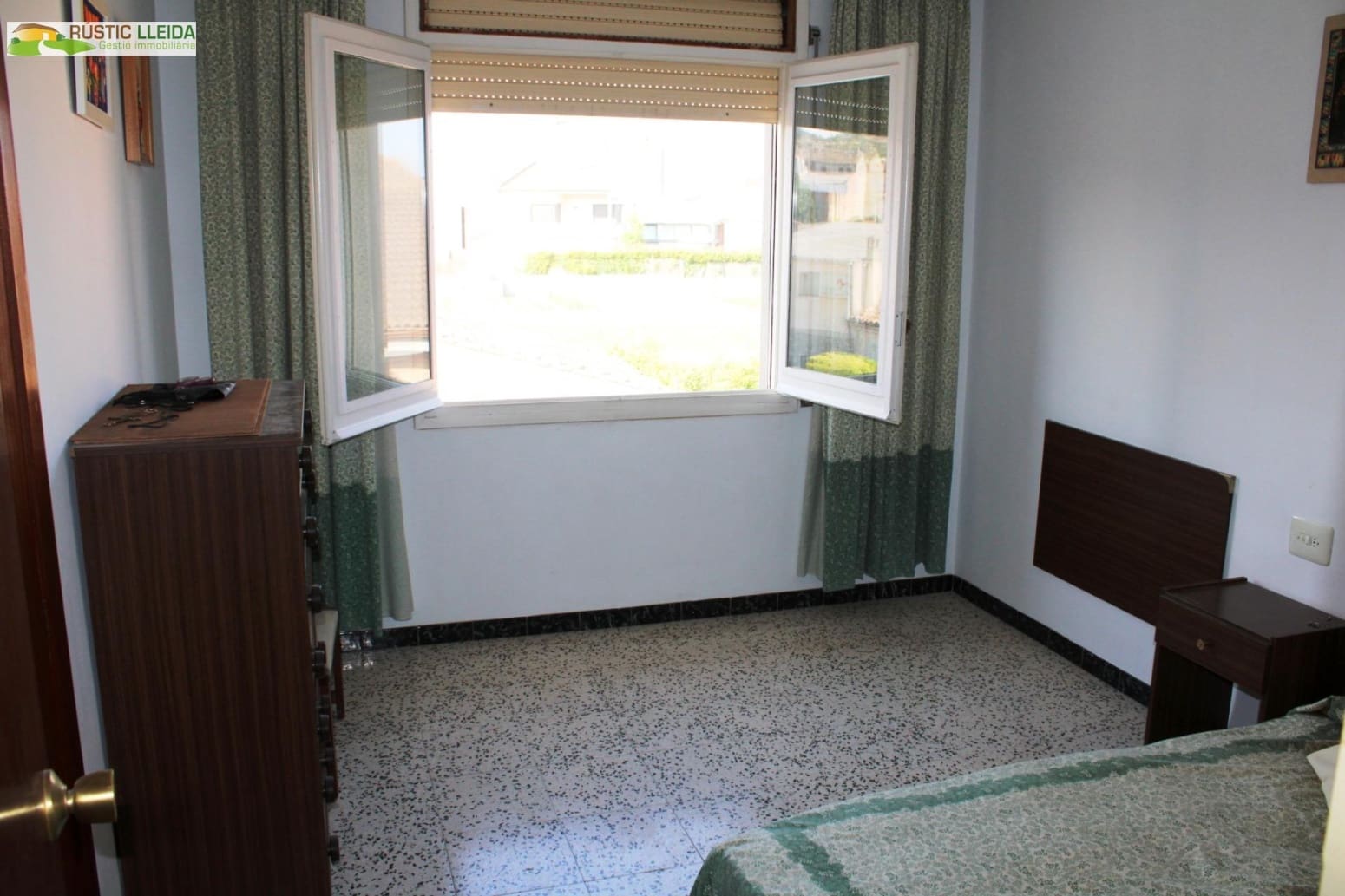5 soveværelse Villa til salg i Santa Coloma de Queralt - € 350.000 (Ref: 9953142)