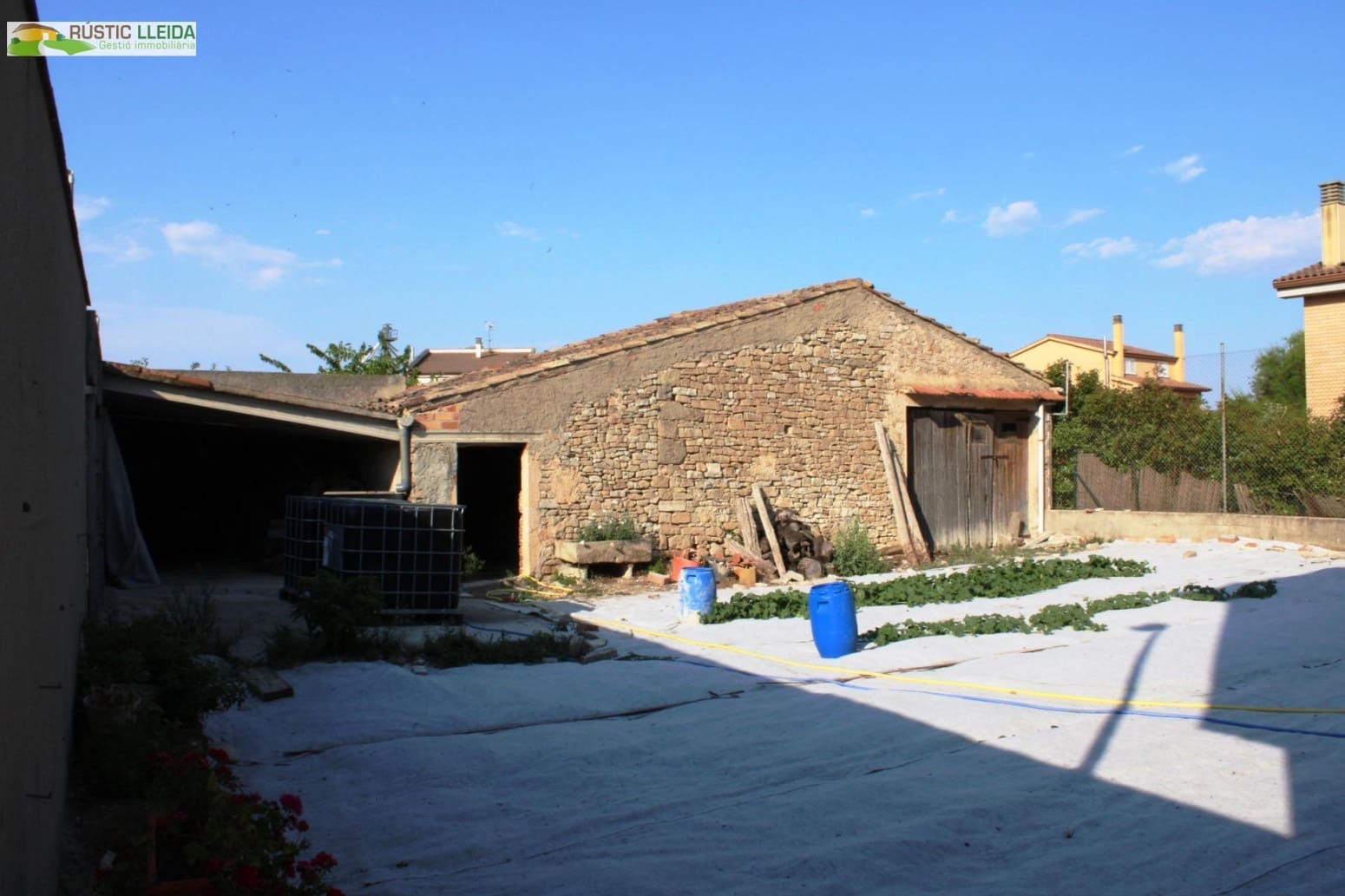 5 soveværelse Villa til salg i Santa Coloma de Queralt - € 350.000 (Ref: 9953142)