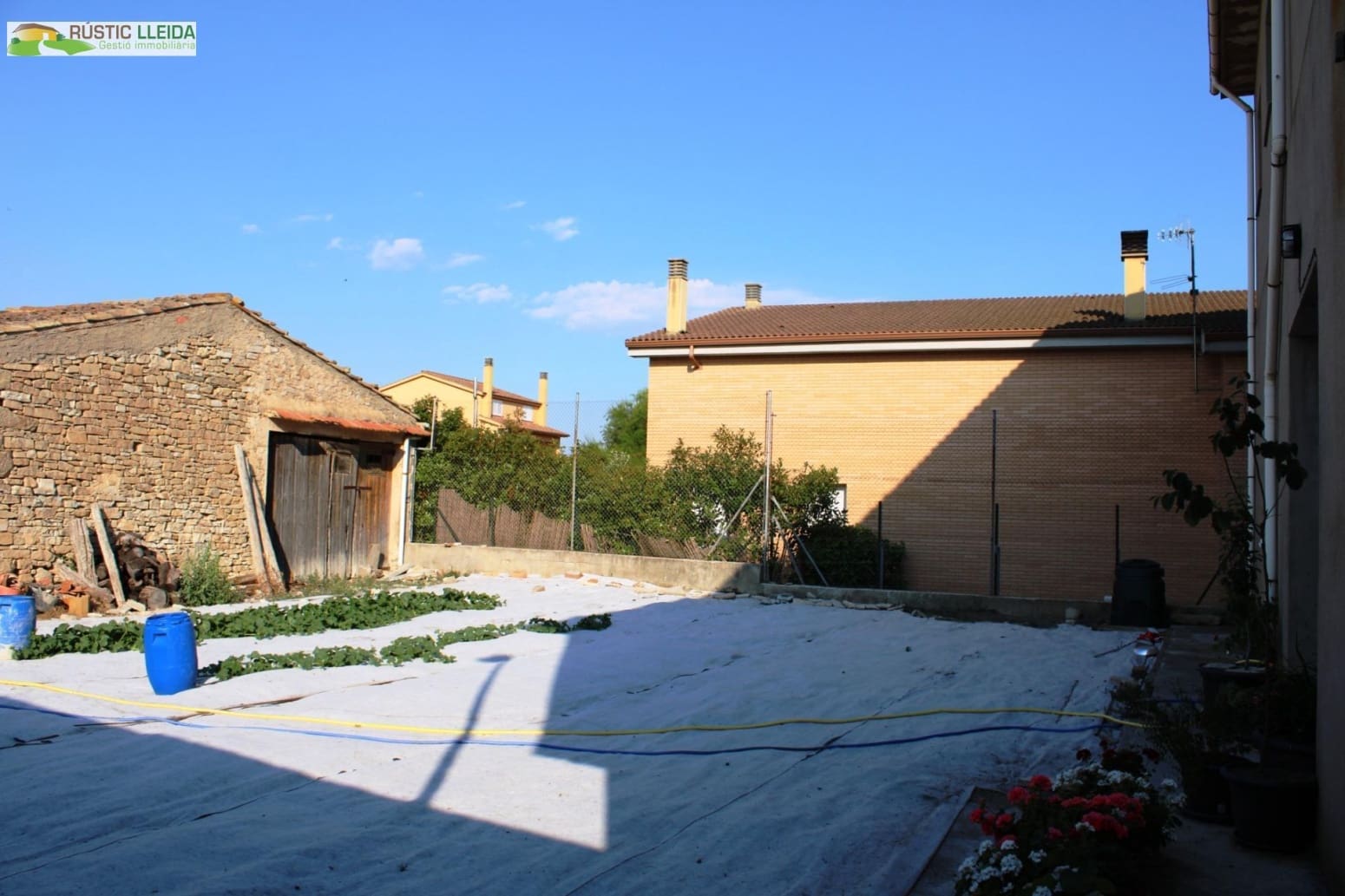 5 soveværelse Villa til salg i Santa Coloma de Queralt - € 350.000 (Ref: 9953142)