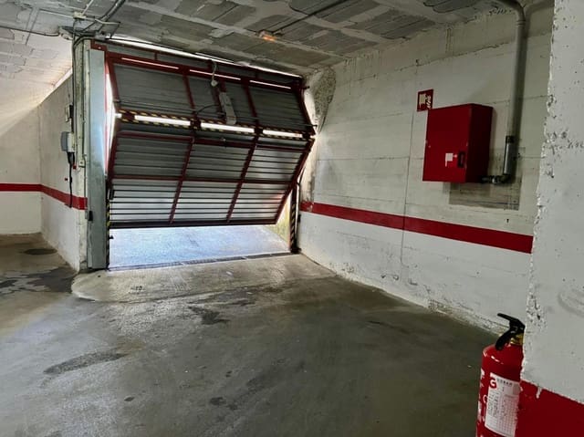 Garage til salg i Salou - € 27.500 (Ref: 9953143)